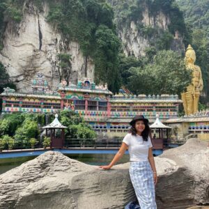 Malaysia နိုင်ငံရဲ့ နာမည်အကြီးဆုံး Touristic နေရာတစ်ခု .. Batu Caves